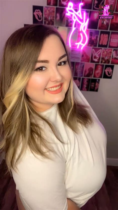 atk curvy|Curvy babe Daisy .